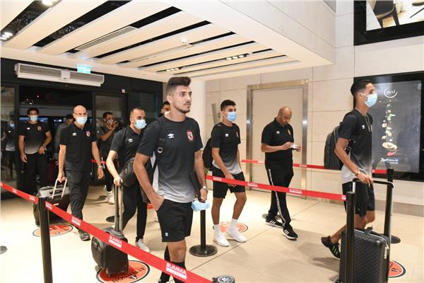 لاعبي الأهلي بعد وصولهم النيجر