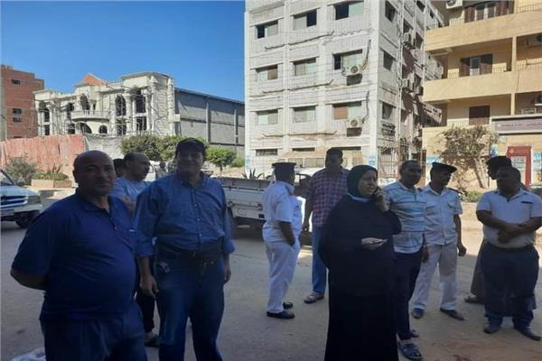 حملات على الانشطة التجارية  و متابعة تنفيذ مشروعات حياه كريمة بقرى اشمون