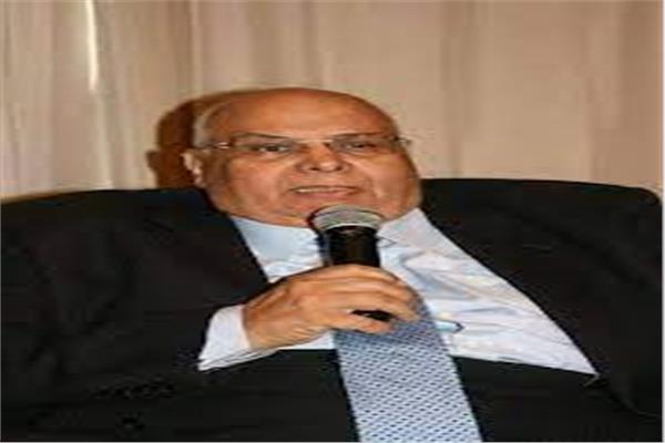  الدكتور محمد خميس شعبان