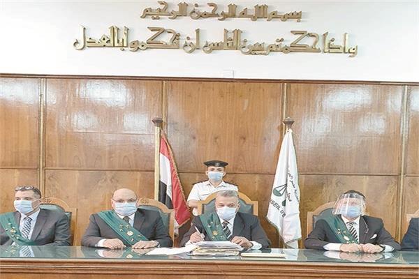 هيئة المحكمة التى أصدرت الحكم
