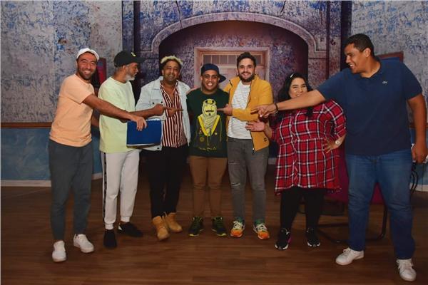 أبطال «عائلة تس»