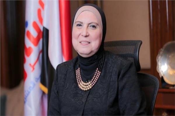  نيفين جامع وزيرة التجارة والصناعة