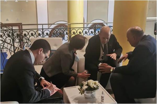 شكري ونظيره الفرنسي جان إيف لودريان