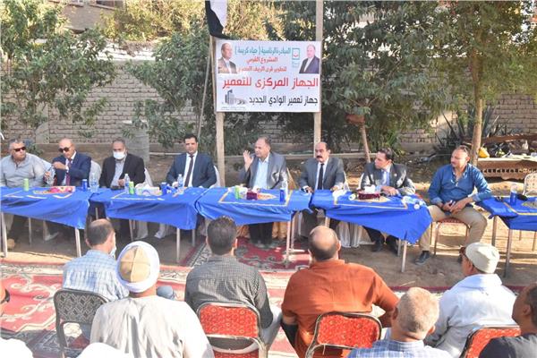 محافظ أسيوط يتفقد أعمال انشاء مجمع الخدمات الزراعية بقرية ديروط الشريف