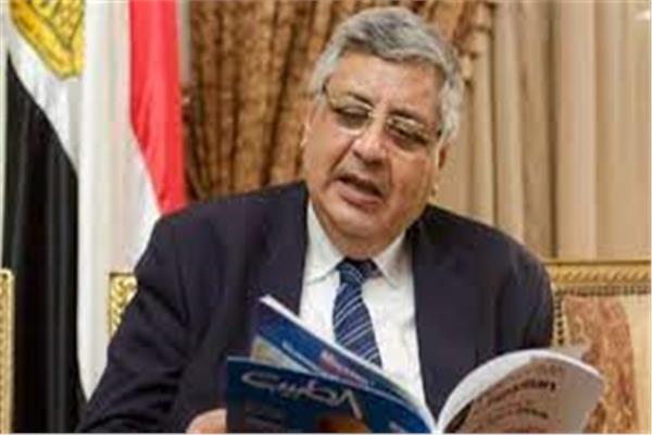 الدكتور محمد عوض تاج الدين