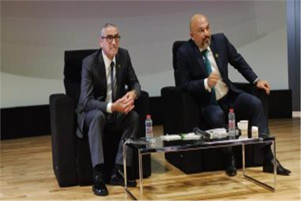المهندس جمال السادات والمهندس حازم متولى
