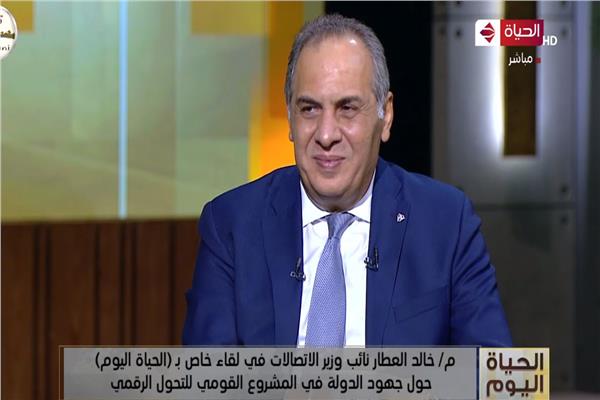 الدكتور خالد العطار