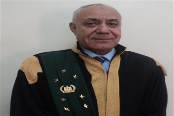المشدد 3 سنوات وغرامة 50 ألف لزعيم عصابة توزيع المخدرات بالتوك توك 