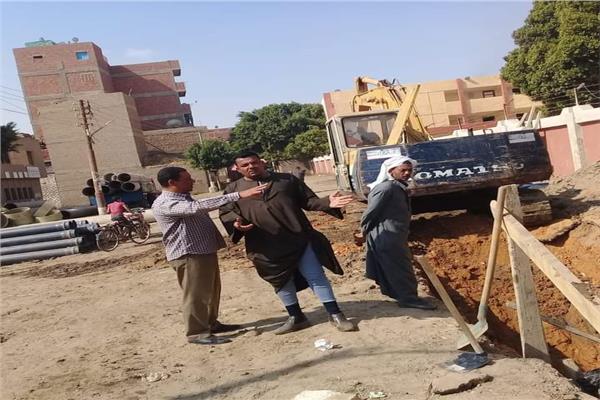 رئيس مدينة ملوى يتابع جهود الوحدات القروية التسع بمختلف القطاعات الخدمية