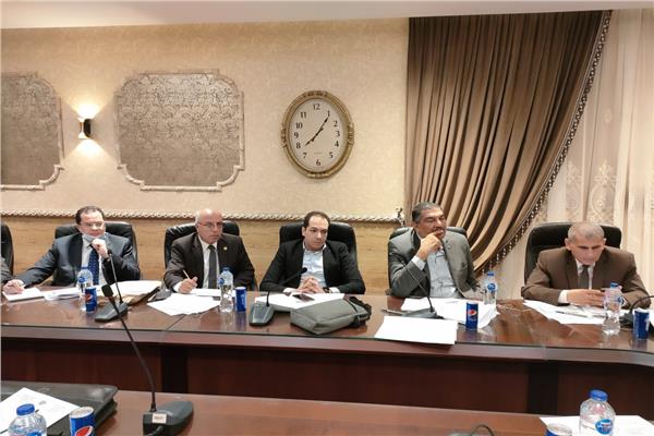 رئيس مصلحة الجمارك يلتقى برؤساء محاور تطوير مصلحة الجمارك