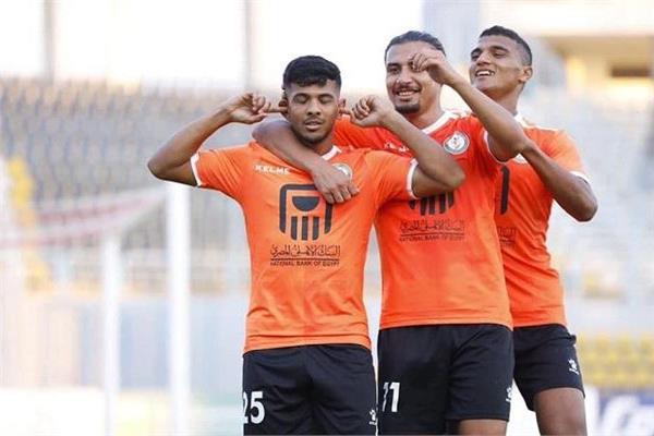 احتفال هلال بهدفيه فى شباك طلائع الجيش