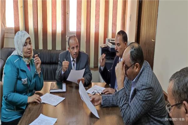 الدكتور صبري خالد وكيل وزارة التربية والتعليم بقنا