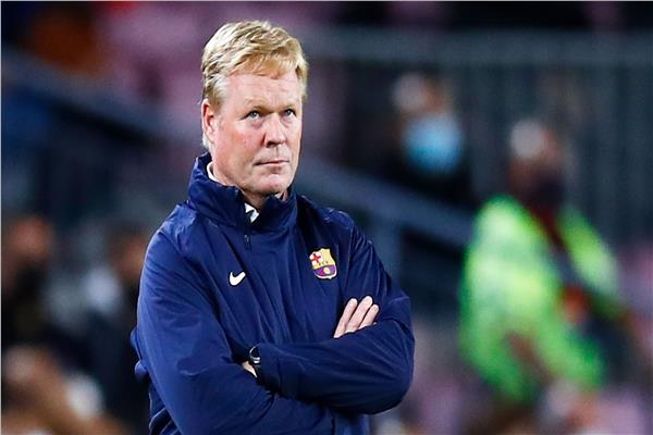 رونالد كومان المدير الفني لفريق برشلونة
