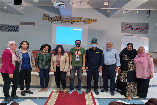 دورة تدريبية للعاملين بالصحة 