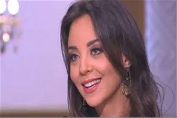 الفنانة مريم الخشت