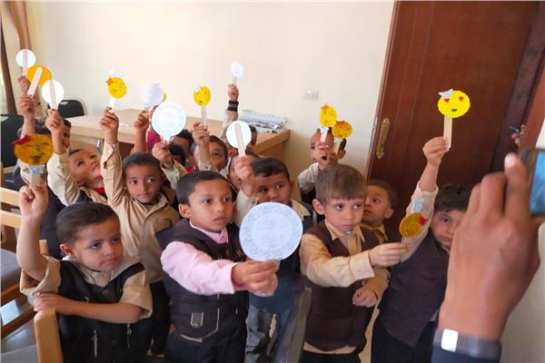 ورشة فنية للأطفال بعنوان "إرسم ضحكة"