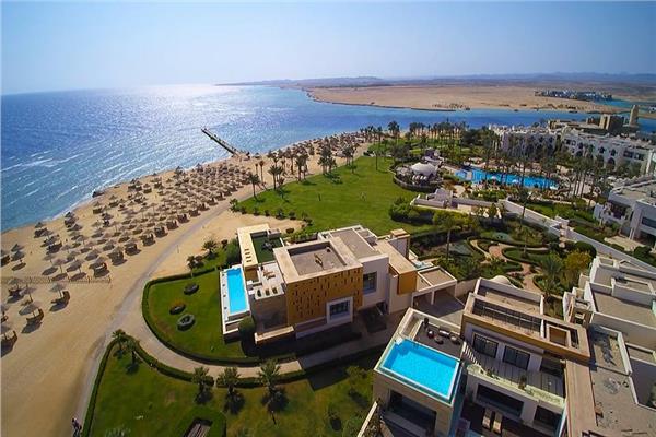 الفنادق بالبحر الأحمر