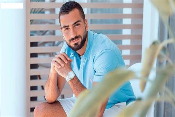 محمد شرنوبي داخل العرض الخاص لفيلم "فرق خبرة|