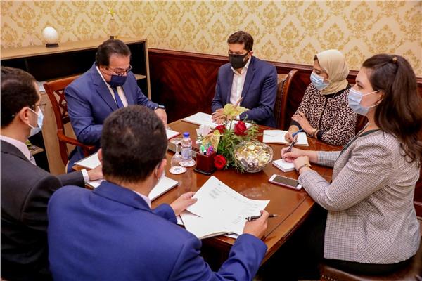 اجتماع وزير التعليم العالي والقائم بعمل وزير الصحة  