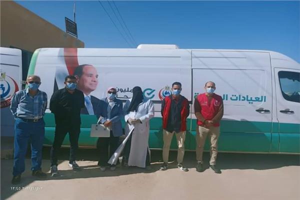 الفرق المتنقله لتطعيم المواطنين بلقاح كورونا بمطروح