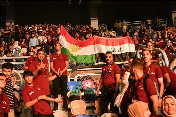 حماقي يشعل استاد القاهرة