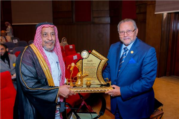 درع متحف كنوز المعرفة السعودى