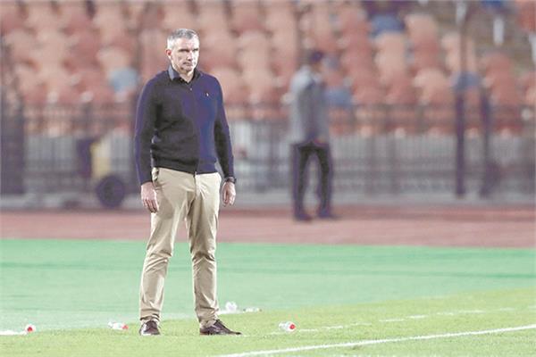الفرنسى باتريس كارتيرون المدير الفني للفريق الأول لكرة القدم بالزمالك