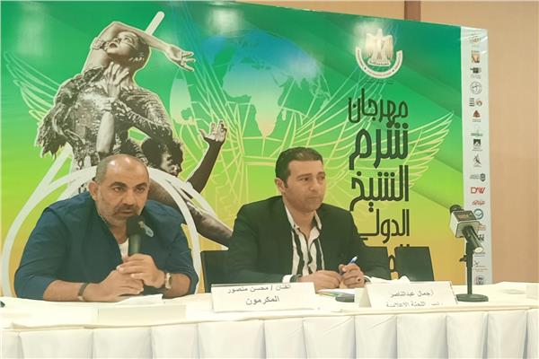 الفنان محسن منصور
