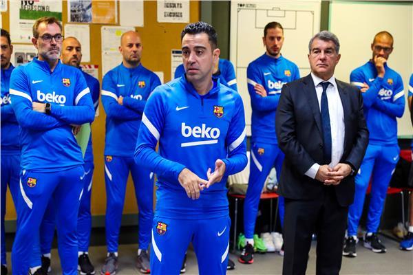 الظهور الأول لتشافي في برشلونة