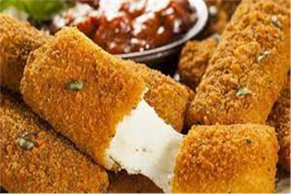 أصابع الجبنة بالدجاج 