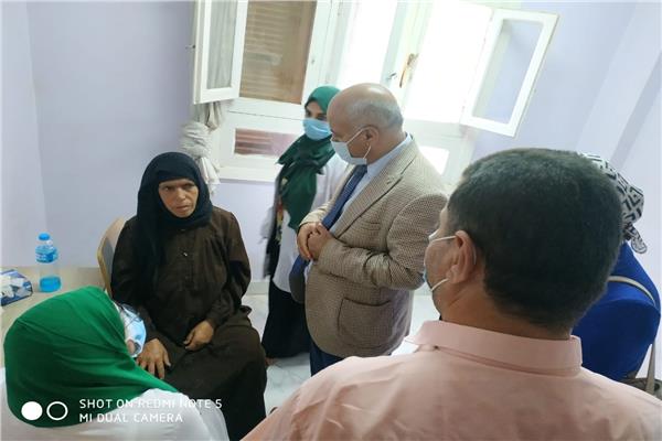وكيل صحة الغربية يتابع القوافل الطبية