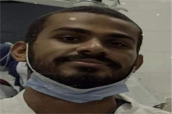  طالب الطب 