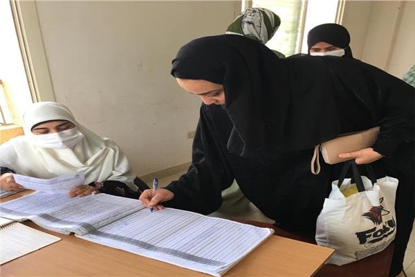 مستشفى الخطاطبة المركزي تتابع تلقى جميع العاملين بها لقاح كورونا