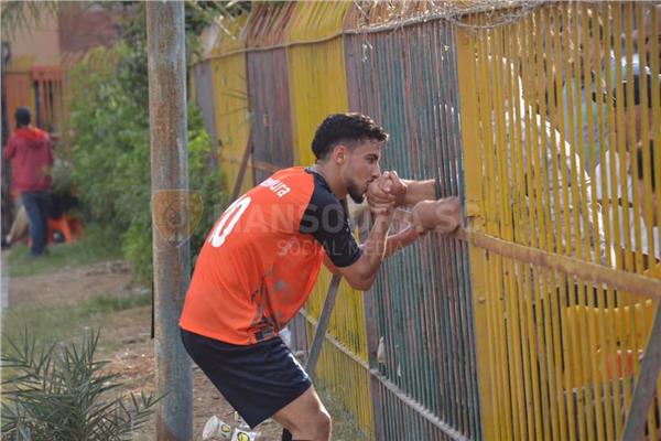 هشام أسامة لاعب المنصورة الشاب
