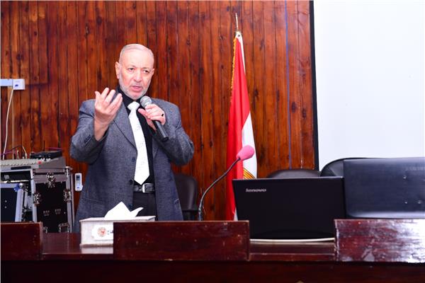 جامعة سوهاج تنظم دورة تدريبية