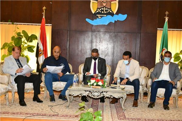 محافظ الفيوم ورئيس جهاز تعمير القاهرة