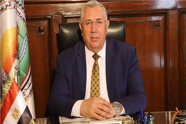 السيد القصير وزير الزراعة