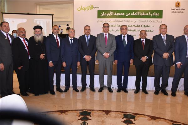 محافظ سوهاج يشارك في مؤتمر مبادرة " سقيا الماء من الأورمان " لدعم الأسرة الأكثر احتياجا 