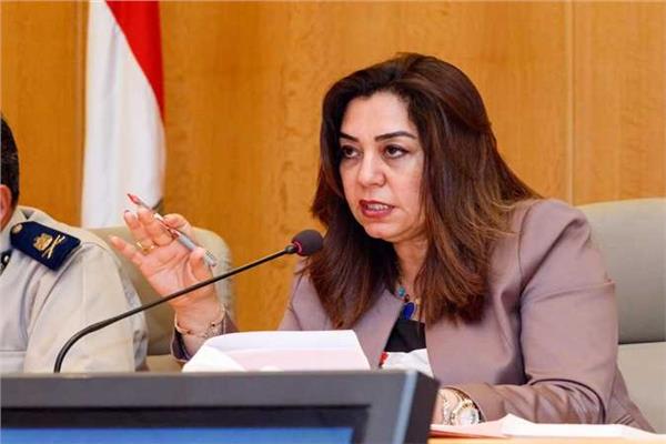 منال عوض محافظ دمياط