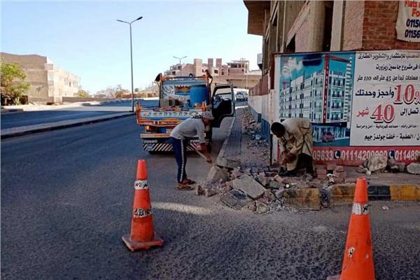 أعمال المرمات بشارعين بالغردقة