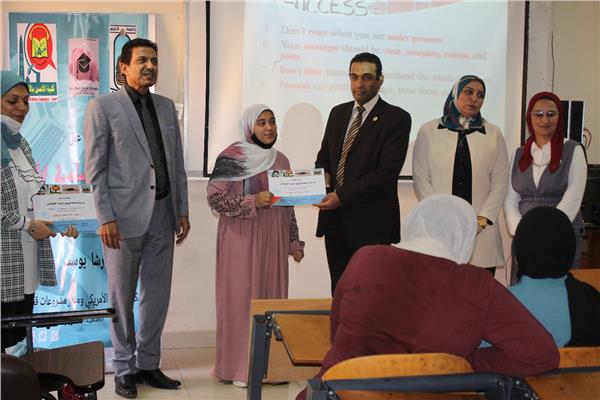 ورشة عمل لتأهيل الطلاب