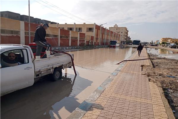 امطار غزيرة تضرب مدينة مطروح