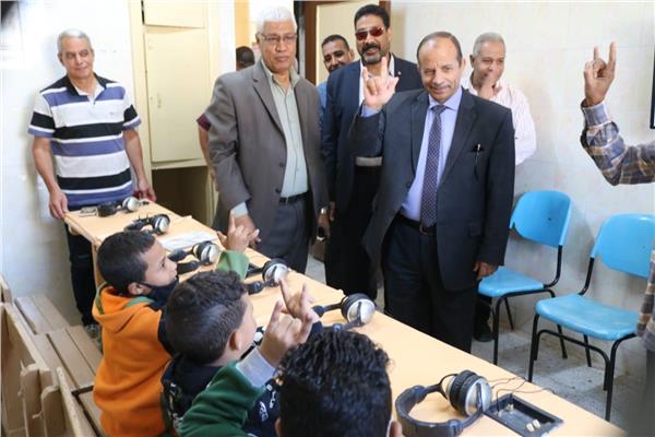 صبرى فى مدرسة الصم والبكم بقنا