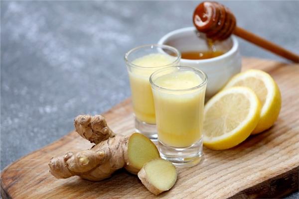 مركزية المثل سلى  فوائد تناول مشروب «الزنجبيل بالعسل والليمون» على صحة الجسم | بوابة أخبار  اليوم الإلكترونية