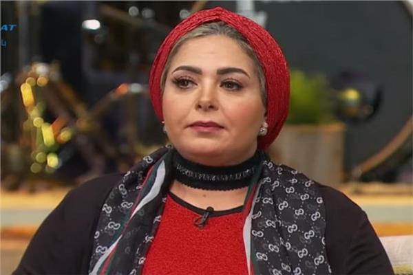 الفنانة صابرين