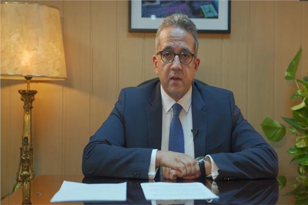 قبول طلبات الترخيص الموقتة للغوص في البحر الحمر