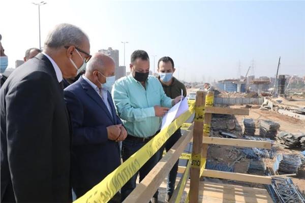 وزير النقل يتفقد عدد من  مواقع العمل 