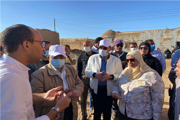  وزير التنمية المحلية يتابع الإجراءات الخاصة باحتواء تداعيات أزمة السيول