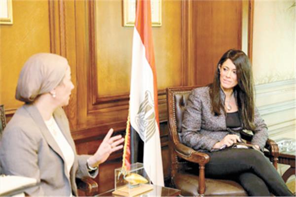 ▪ المشاط وفؤاد خلال الاجتماع