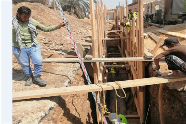 محافظ سوهاج " يتابع تنفيذ مشروعات الصرف الصحي ب٤قري باخميم بتكلفة١٦٠ مليون جنيه